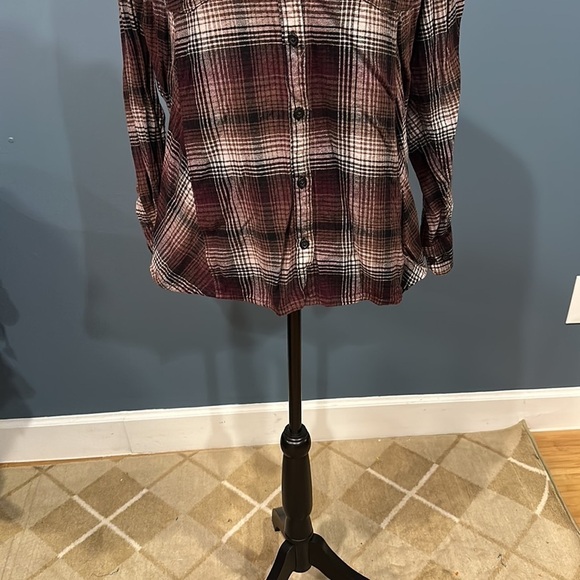 Wolverine button down shirt size XL women’s - Picture 3 of 7